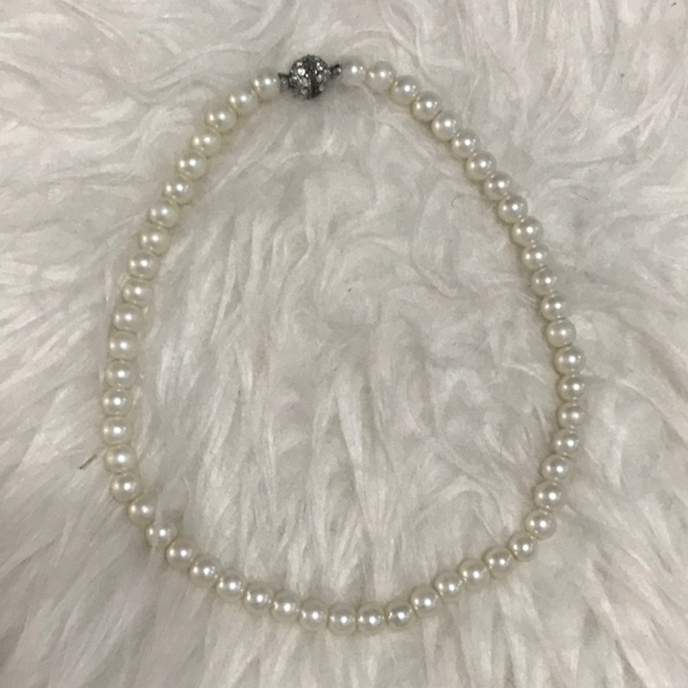 Pearl necklace
